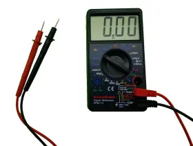 PDM-711 PROTECHTRADER Screen Multimeter Volts Transistor Hfe