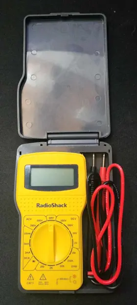 040293637217 RADIOSHACK Radio Digital Pocket Multimeter