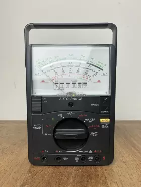 22-216 RADIOSHACK Radio Auto Multitester Multimeter