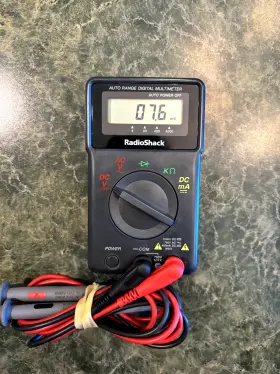22-803 RADIOSHACK Auto Lcd Digital Handheld Multimeter Box #2