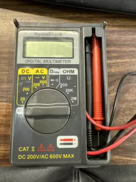 22-808 RADIOSHACK Radio Pocket Digital Multimeter