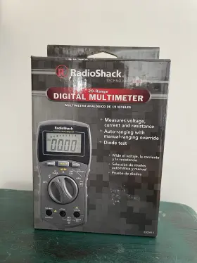 22813 RADIOSHACK Digital Multimeter