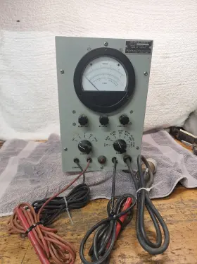 ME-26C-U SENTINEL Military Vacuum Tube Multimeter