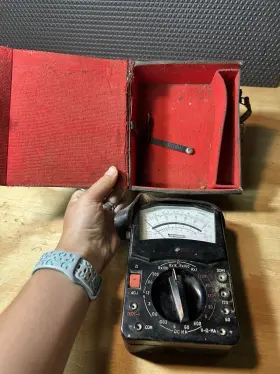 23-107 SID HARVEY Harveys Multimeter