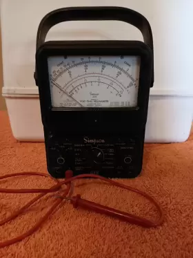 260-5P SIMPSON Analog Volt Meter