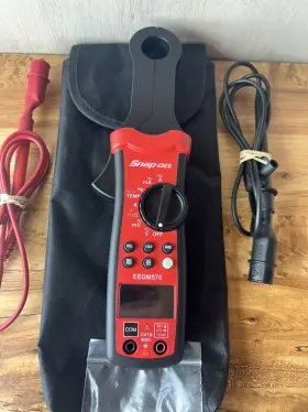 EEDM570 SNAP-ON Digital Clamp Meter Display #2
