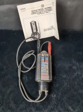 550L050-001A SQUARE-D Wiggy Ac Voltage Tester Manual