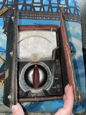 630-NS TRIPLETT Suspension Multimeter Bakelite #2