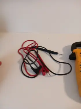 DL389-TRMS UEI Multimeters #2