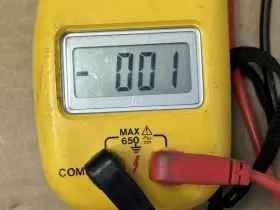 DL40 UEI Clamp Digital Multimeter Leads #2