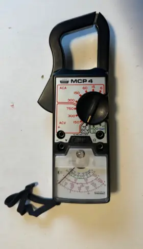 MCP4 UNIVERSAL ENTERPRISES Clamp Meter #2