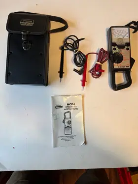 MCP4 UNIVERSAL ENTERPRISES Clamp Meter