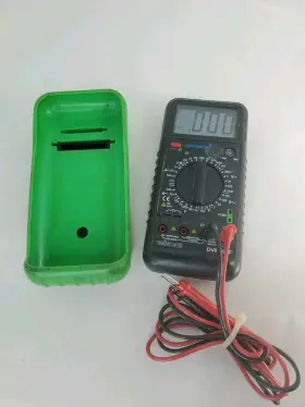 8484 VELLEMAN Handheld Digital Multimeter Dmm Temperature Hfe #2