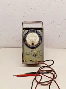 ME-77C-U VINTAGE MILITARY ARMY Multimeter