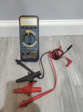 28XT WAVETEK Multimeter Alligator Clips