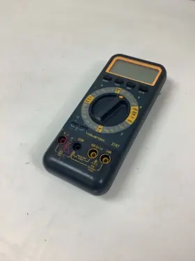 85XT WAVETEK Multimeter #2