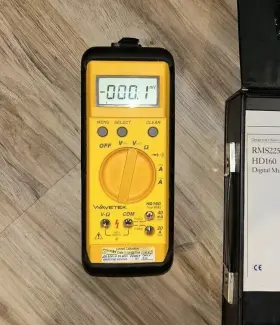 HD160 WAVETEK Meterman Digital Multimeter Leads Manual Box
