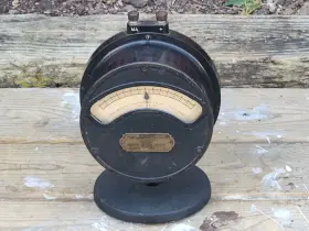 40523 WESTON ELECTRICAL INSTRUMENTS Volt Milliameter Stand